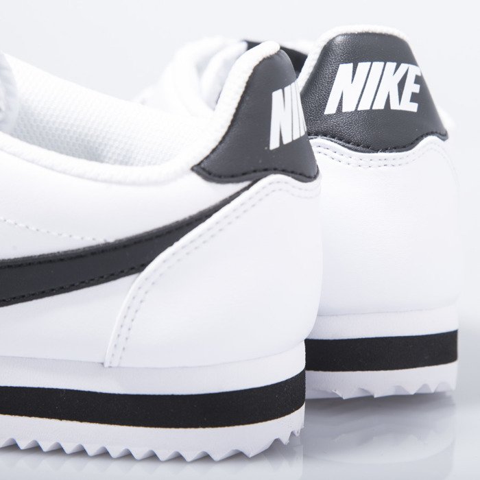 Nike Wmns Classic Cortez Leather White Black 807471 101