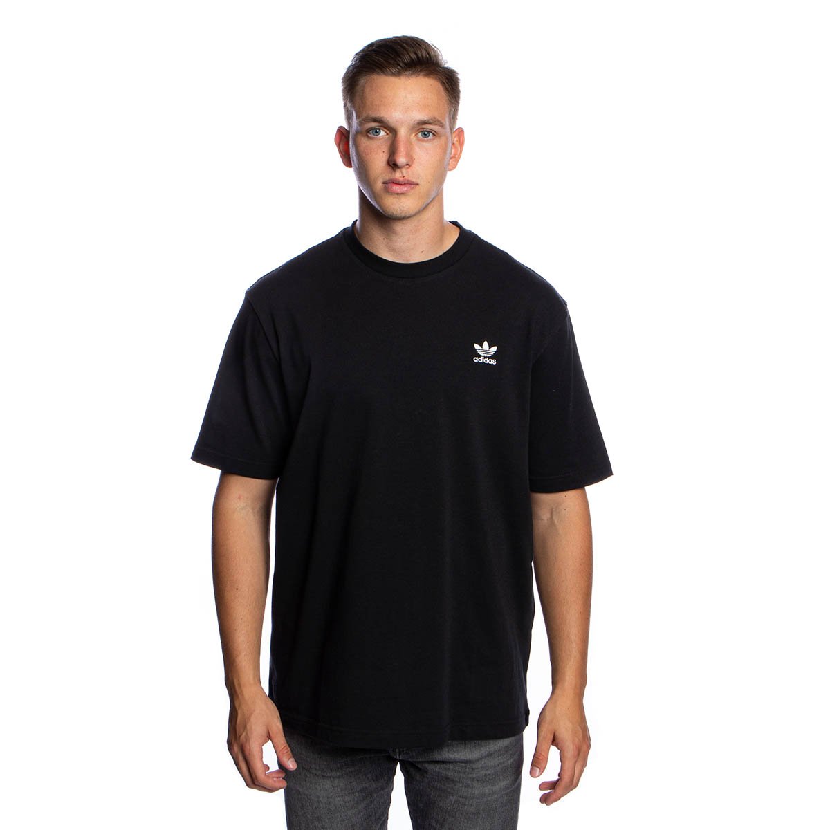 Adidas Originals B+F Trefoil Tee Black/white | Bludshop.com