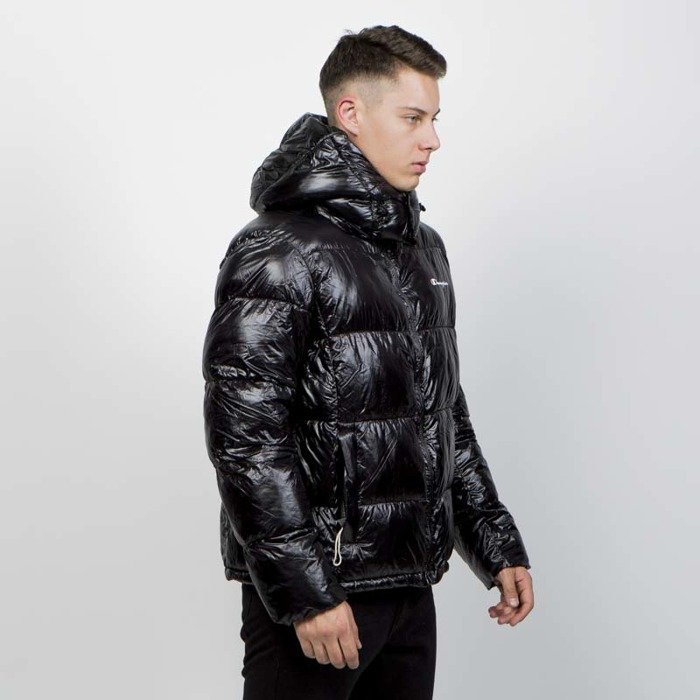 Champion Reverse Winter Jacket black | Bludshop.com