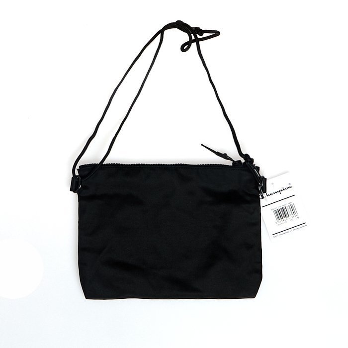 Champion Script Logo Mini Shoulder Bag black | Bludshop.com