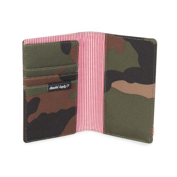 Herschel Raynor Passport Holder woodland camo 1015200032