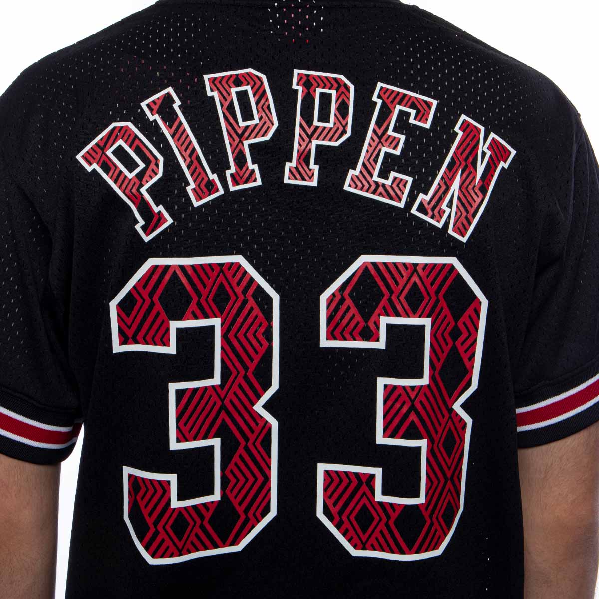 Mitchell & Ness Chicago Bulls #33 Scottie Pippen black Name