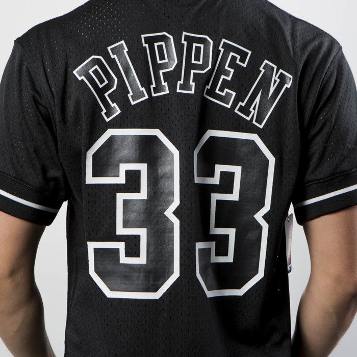 Mitchell & Ness Chicago Bulls #33 Scottie Pippen black / white