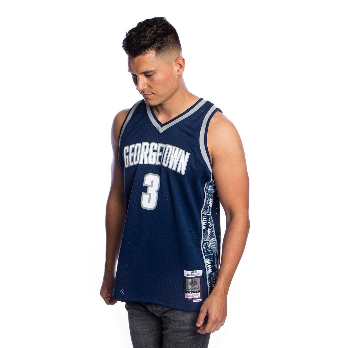Allen Iverson Georgetown Hoyas Mitchell & Ness Swingman Jersey Youth Large  NWT