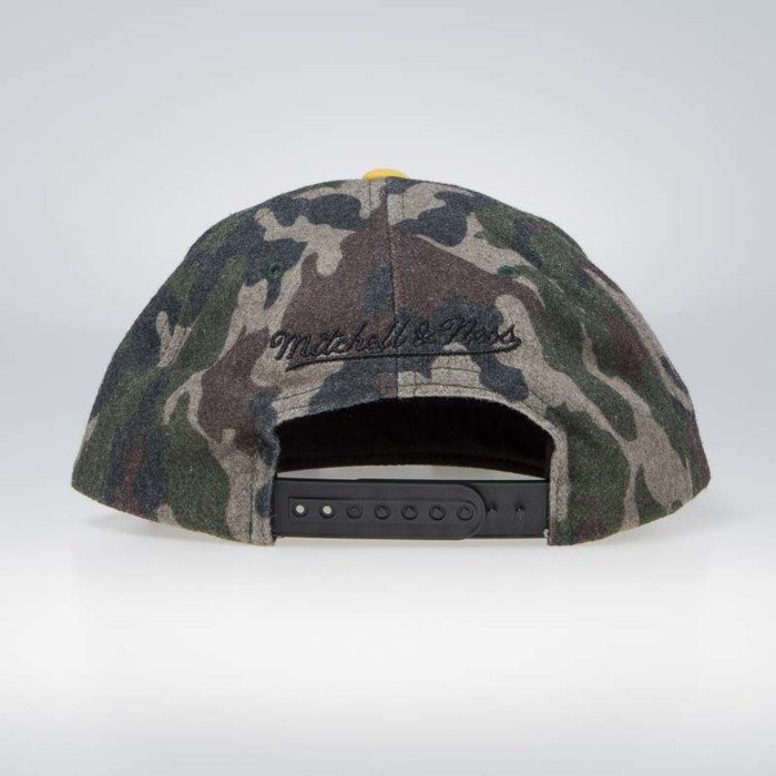 camo lakers hat