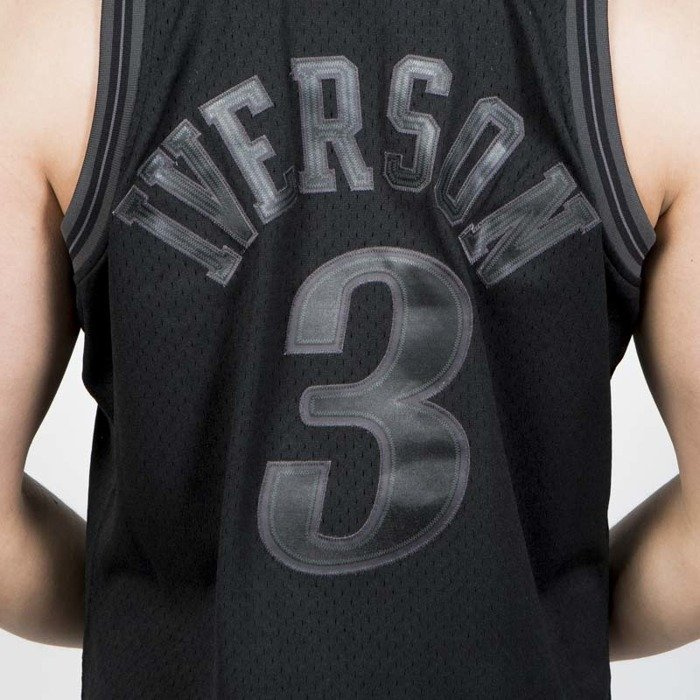 allen iverson black 76ers jersey