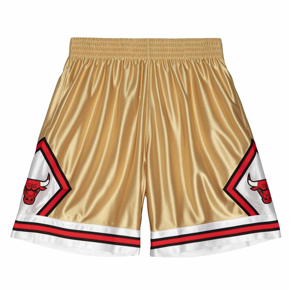 Gold chicago 2025 bulls shorts