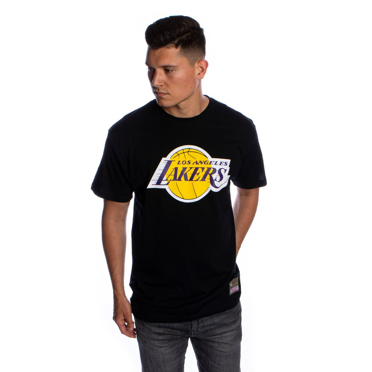 Shop Mitchell & Ness Los Angeles Lakers Team Logo T-Shirt (black