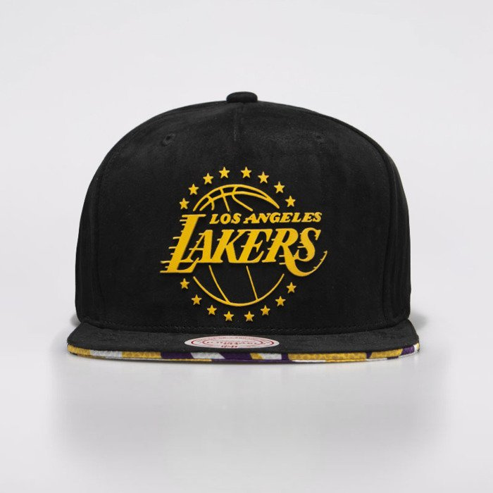 black lakers mitchell and ness snapback