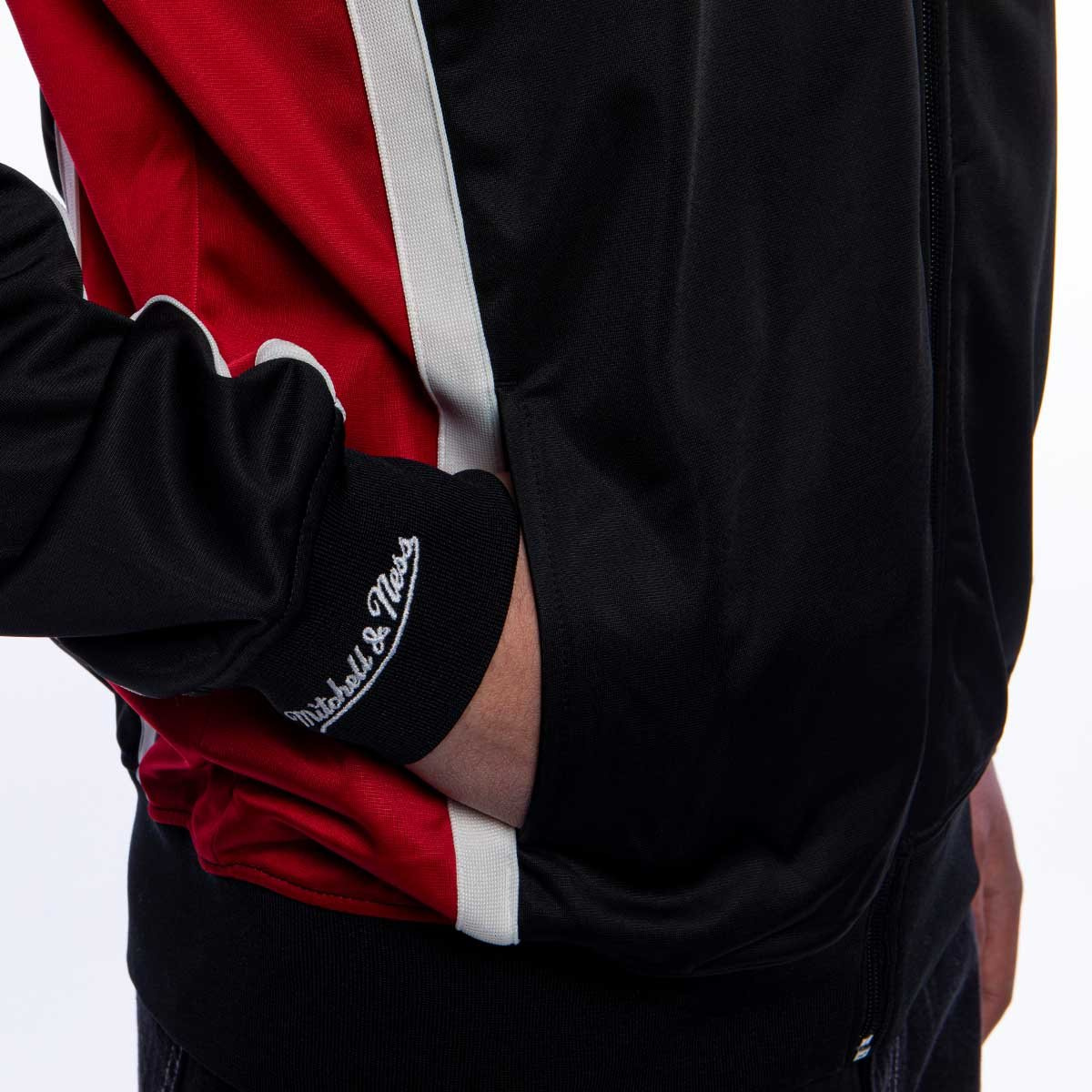 Mitchell & Ness jacket Chicago Bulls black Championship Game Track