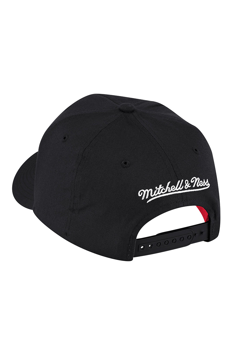 Product Detail  MITCHELL & NESS OAKLAND RAIDERS PRO CROWN SCRIPT CAP