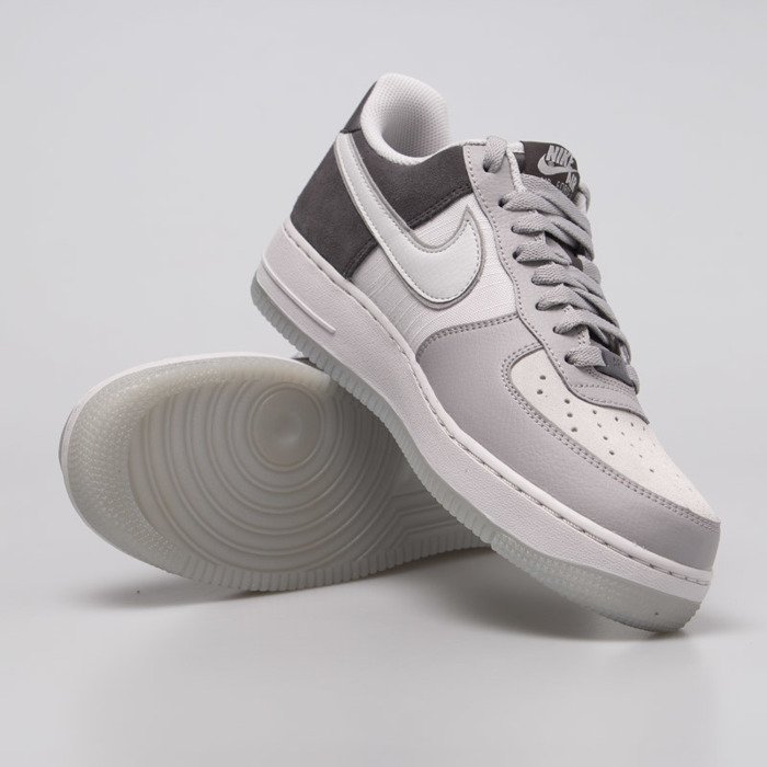 Sneakers Nike Air Force 1 '07 LV8 2 atmosphere grey / vast grey  (AO2425-001)