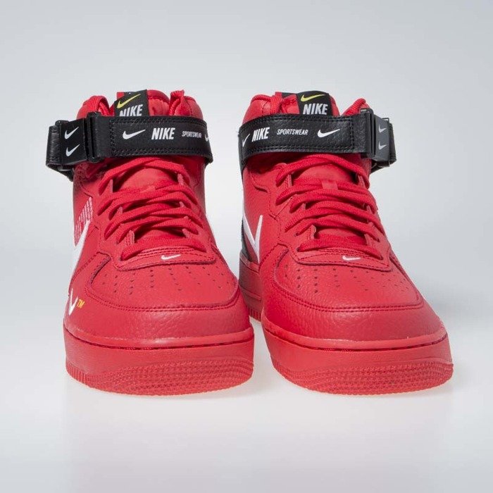 Sneakers Nike Force 1 1 Mid '07 LV8 university red / white-black (804609 -605) |