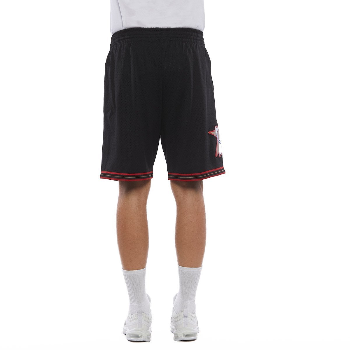 Mitchell and ness store 76ers shorts