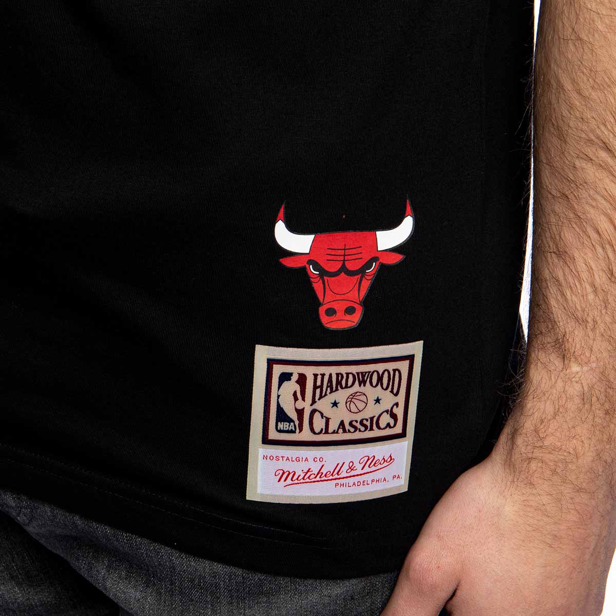 T-shirt Mitchell & Ness Chicago Bulls black Split Logo Tee