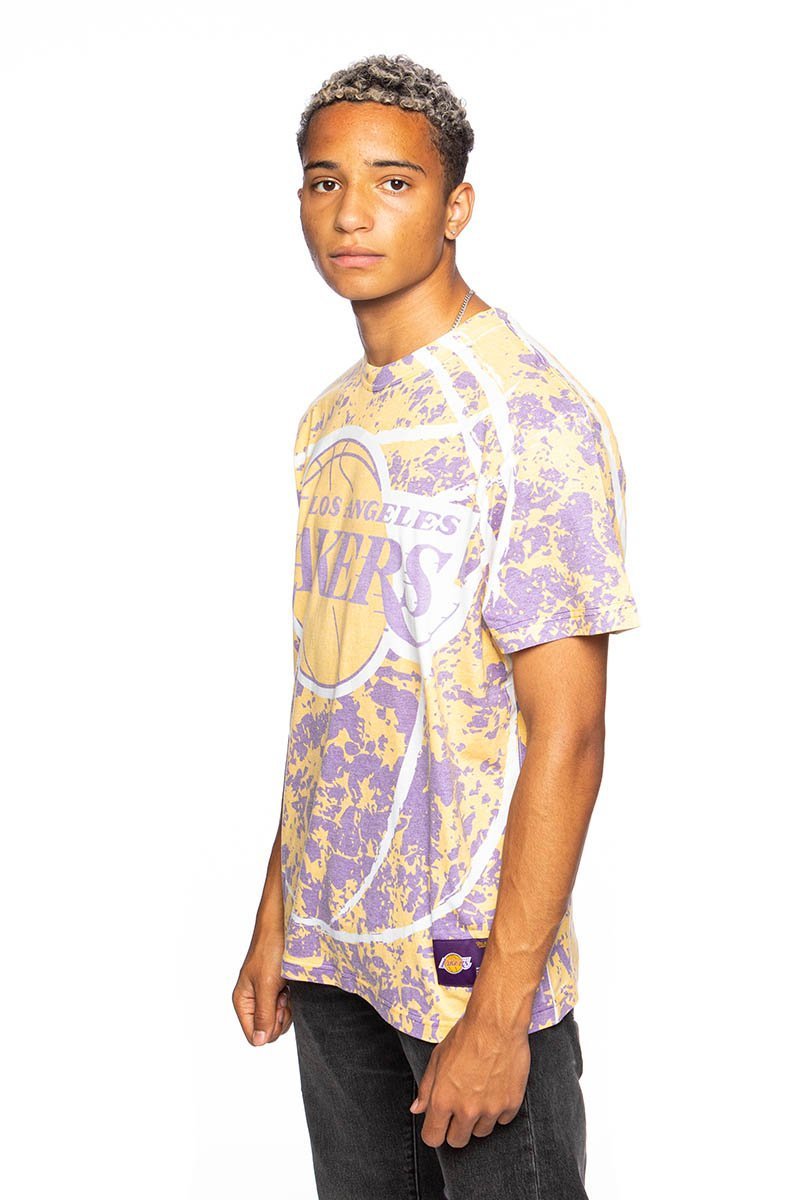 Los Angeles Lakers Graphic Tee