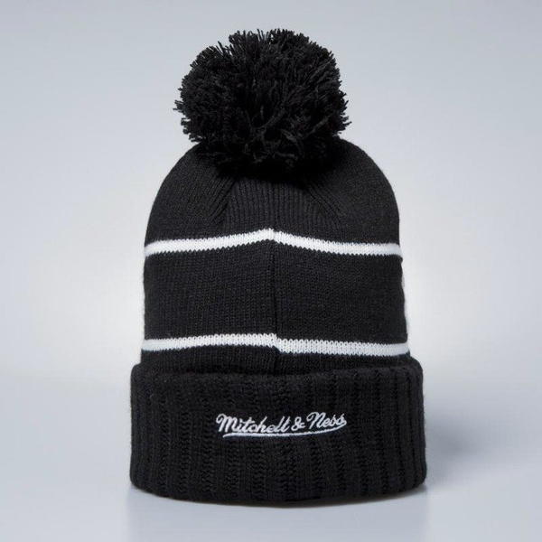 mitchell and ness raptors beanie