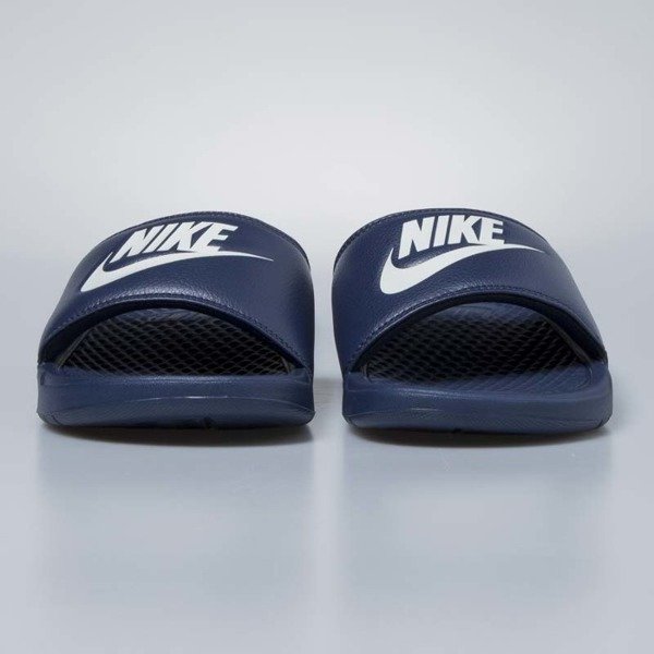 nike sliders 5.5