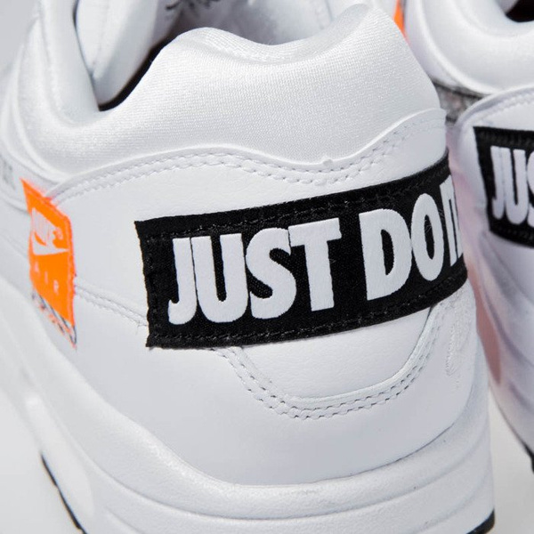 Sneakers buty Nike Air Max 1 LX white/black-total orange (917691-100)