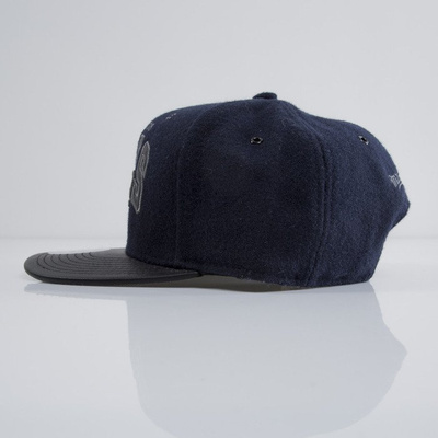 Mitchell & Ness czapka snapback Chicago Bulls navy EU268 BLAZER