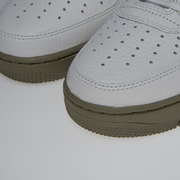 Sneakers buty Nike SF Air Force 1 Mid ivory / ivory - neutral olive 917753-101