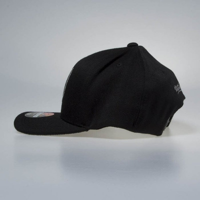 Mitchell & Ness snapback cap Boston Celtics black Melange Logo 110 SB