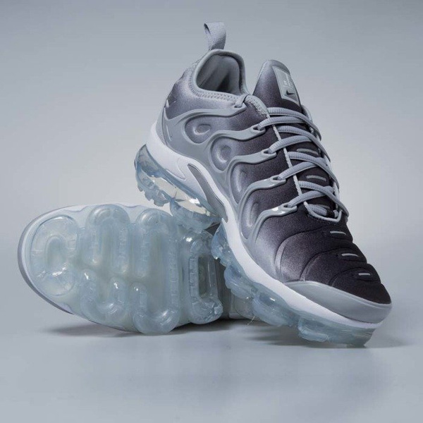 Sneakers Buty Air VaporMax Plus wolf grey/black-white 924453-007