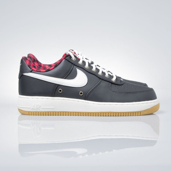 Sneakers buty Nike Air Force 1 '07 LV8 black / sail-action red-gum light (718152-015)