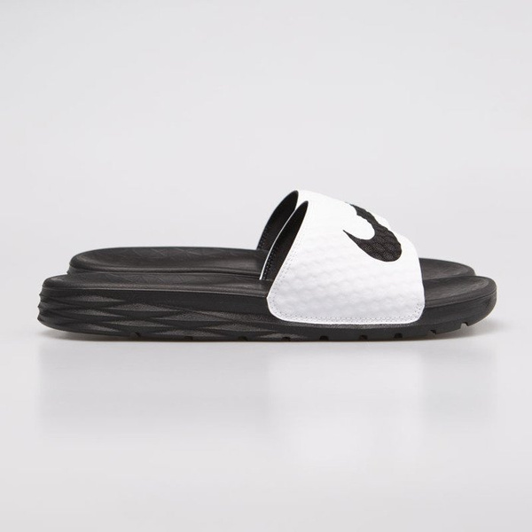 Klapki Nike Benassi Solarsoft white / black (705474-100)