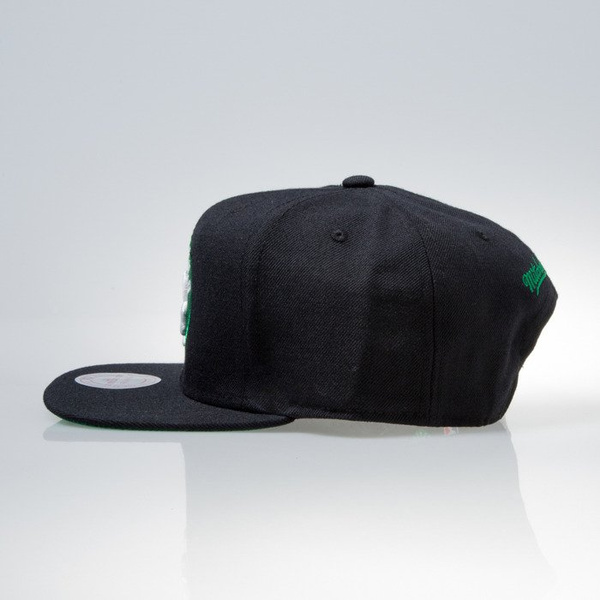 Mitchell & Ness czapka snapback Boston Celtics black WOOL SOLID NL99Z