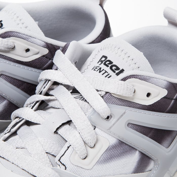 Sneakers buty Reebok Classic Ventilator Adapt Graphic steel / black / chalk (V69419)