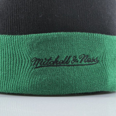 Mitchell & Ness czapka zimowa Boston Celtics black Arched Cuff Knit EU349