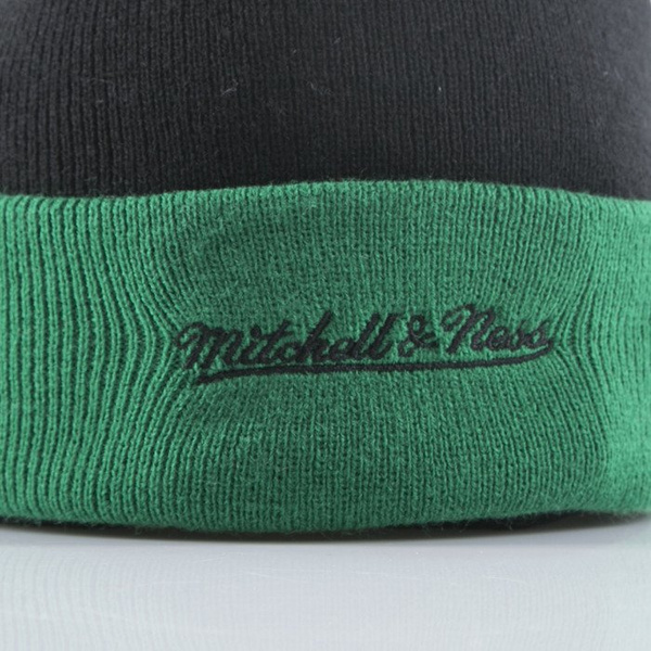 Mitchell & Ness czapka zimowa Boston Celtics black Arched Cuff Knit EU349