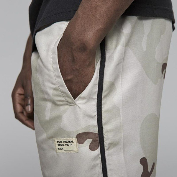 Cayler & Sons szorty Black Label Rebel Youth Shorts desert camo / black