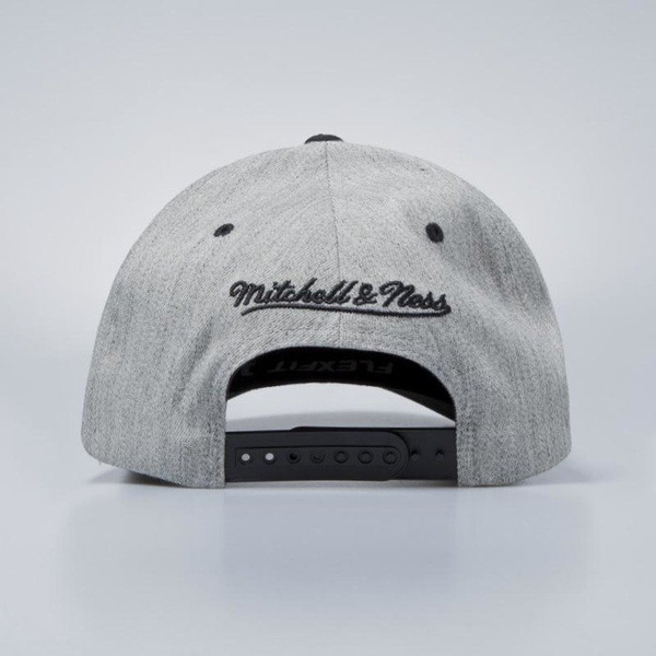 Cap Mitchell & Ness snapback Philadelphia 76ers grey / black Team Logo 2-Tone