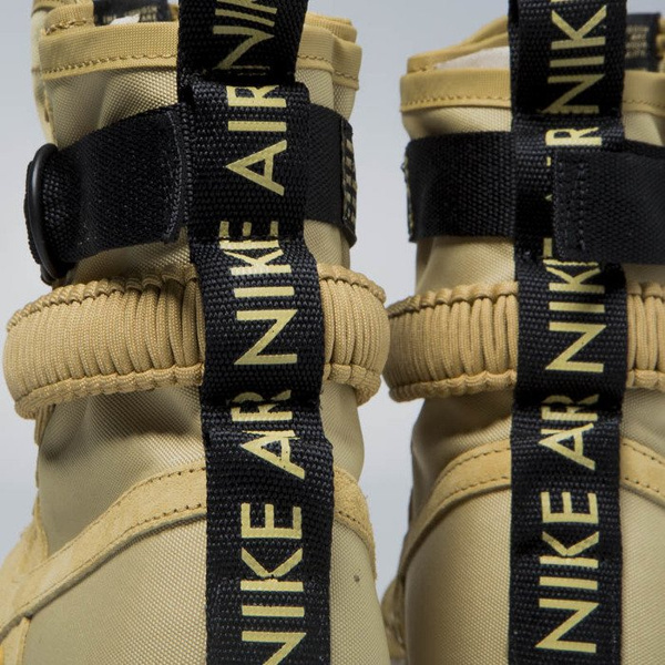 Sneakers buty zimowe Nike SF AF1 club gold (864024-700)