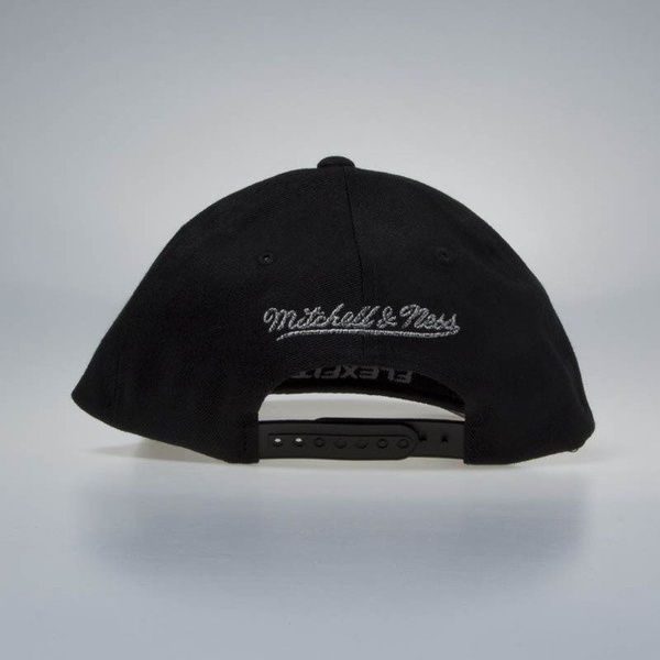 Czapka Mitchell & Ness Snapback Boston Celtics black Melange Logo 110 SB