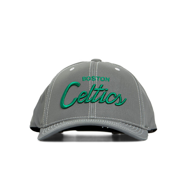 Czapka Mitchell & Ness snapback Boston Celtics refleksyjna Reflective Script 110 Snapback