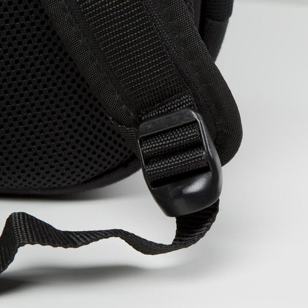 Vans plecak Transient III Skatepack black VN0A2WNXBLK