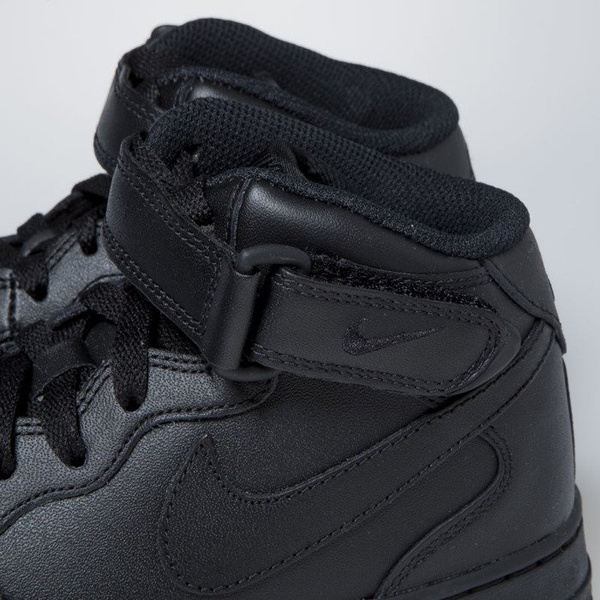 Sneakers buty Nike Air Force 1 '07 Mid black WMNS (366731-001)