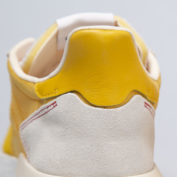 Sneakers buty Adidas ZX 500 RM bold gold / ecru tint (CG6860)