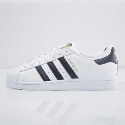 Sneakers buty Adidas Superstar kolor white / black (C77124)