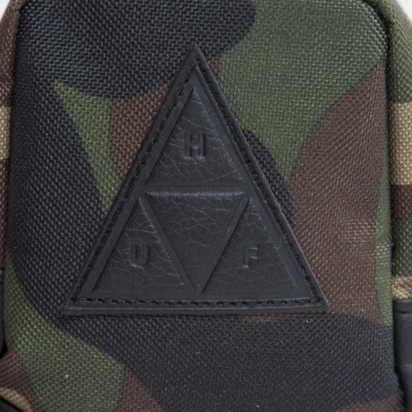 HUF saszetka nerka Camera Case woodland camo