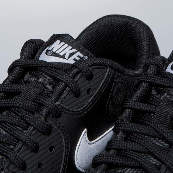Sneakers buty Nike WMNS Air Max 90black / white 325213-047