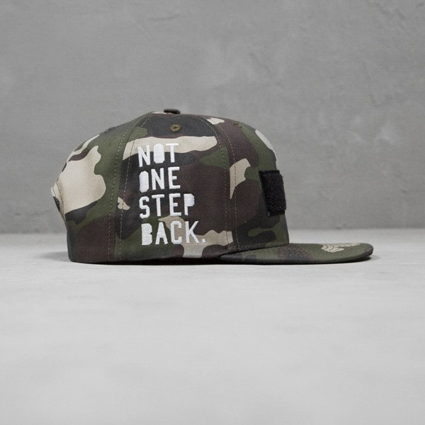 Backyard Cartel czapka snapback Not One woodland camo