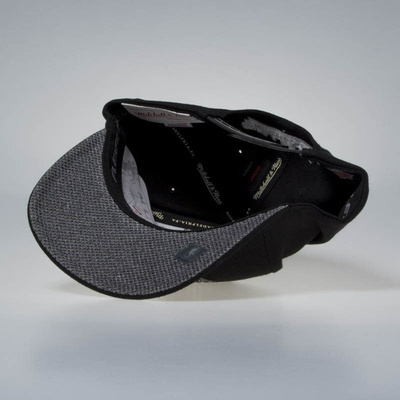 Mitchell & Ness snapback cap New York Knicks black Melange Logo 110 SB