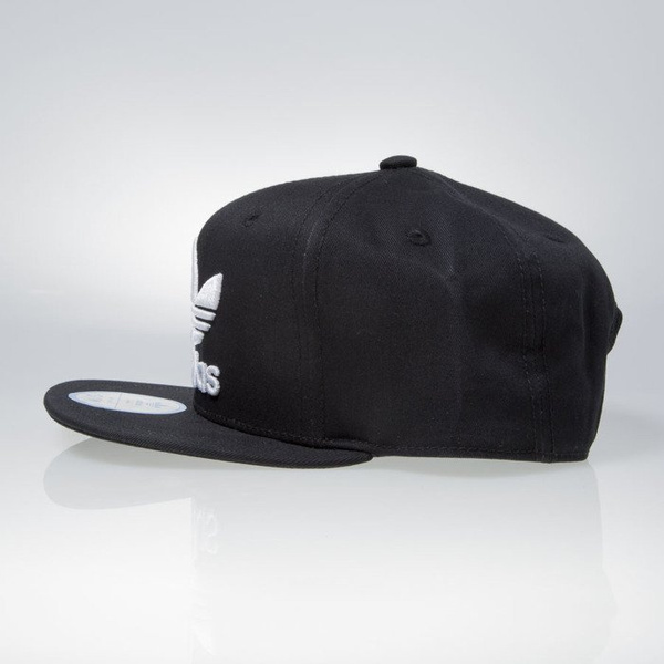Czapka snapback Adidas Originals Ac Cap Tre Flat black / white (S95077)