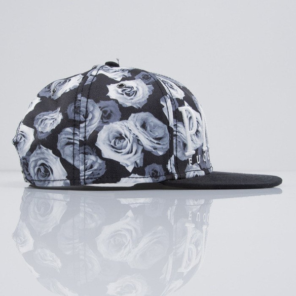 Cayler & Sons czapka snapback Parigi white roses / black suede (CAY-SS15-40-01)