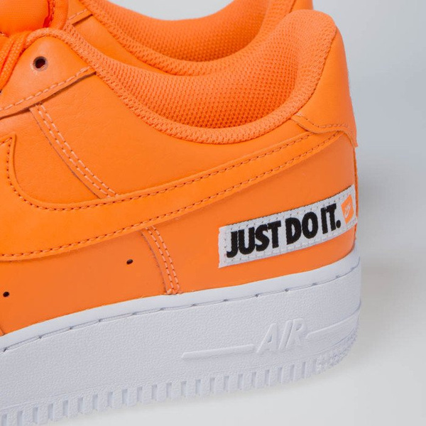 Sneakers buty Nike Air Force 1 '07 LV8 JDI LTHR total orange (BQ5360-800)
