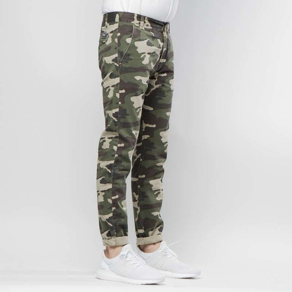 Backyard Cartel spodnie Chinos Label tapered fit woodland camo